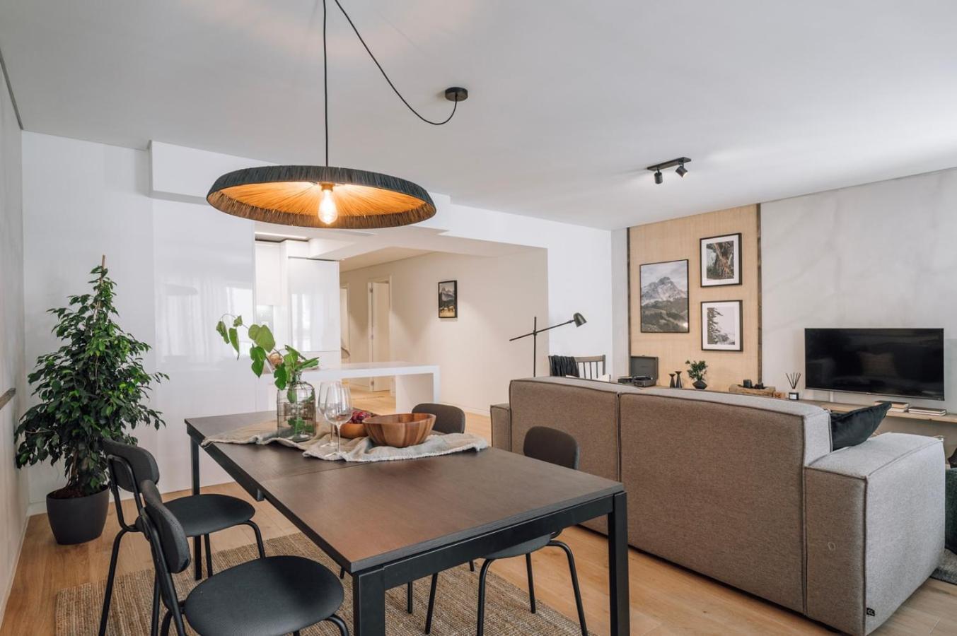 Bielsa - 2 Bedrooms In Amoreiras *